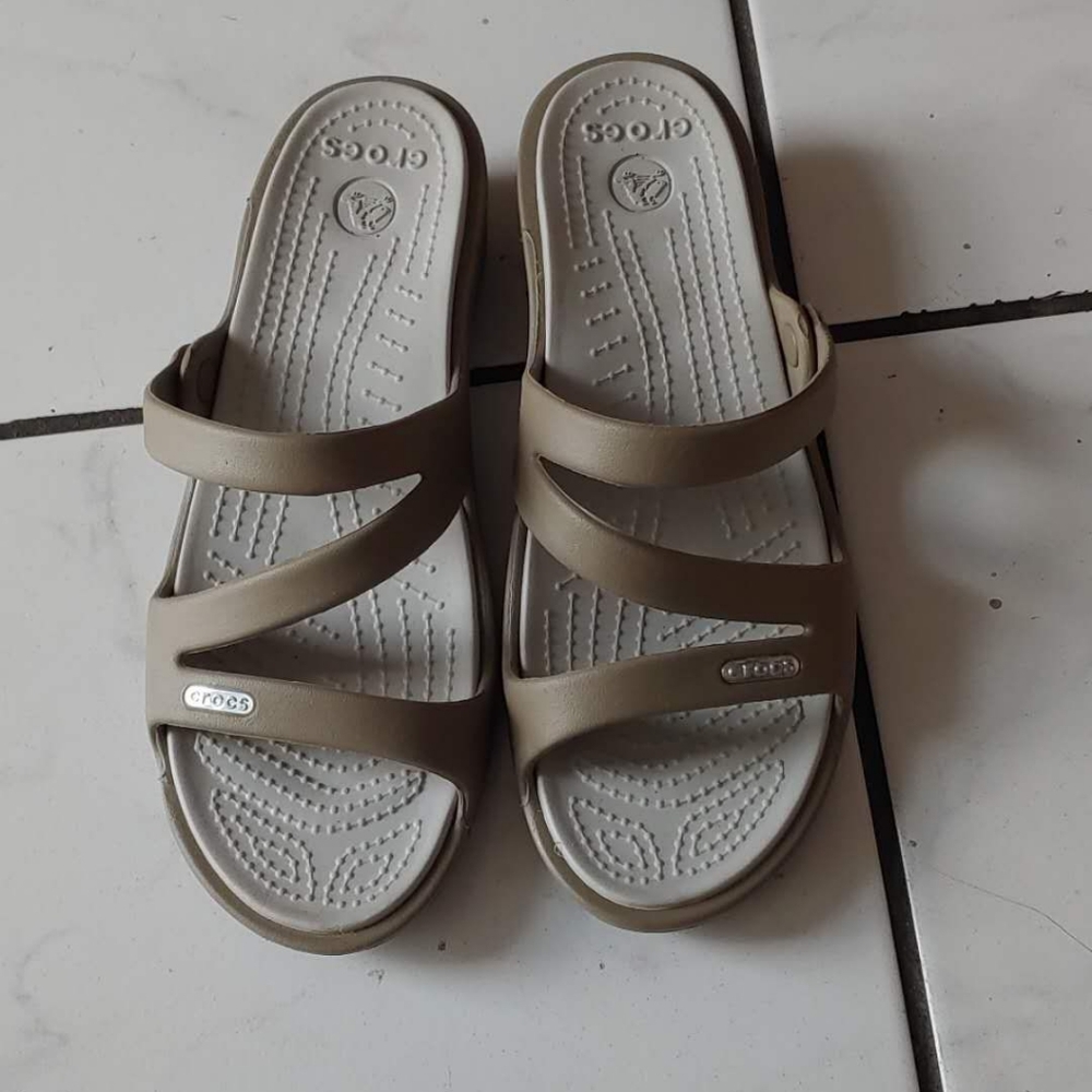 Women Crocs sandal